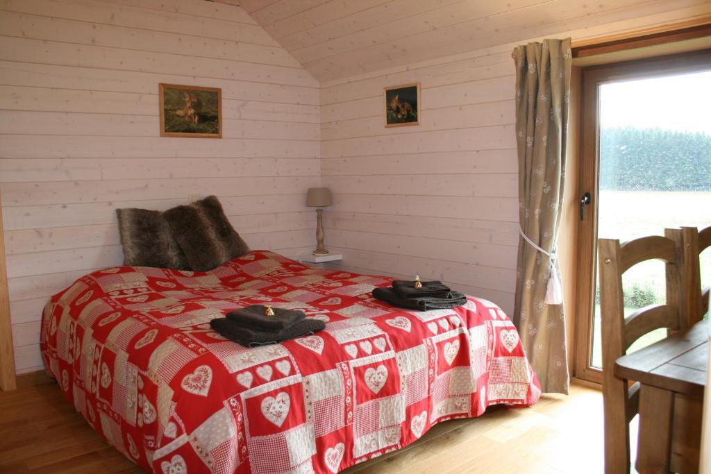Chambres D'Hotes Les Trappeurs Silence & Nature Tenneville Стая снимка